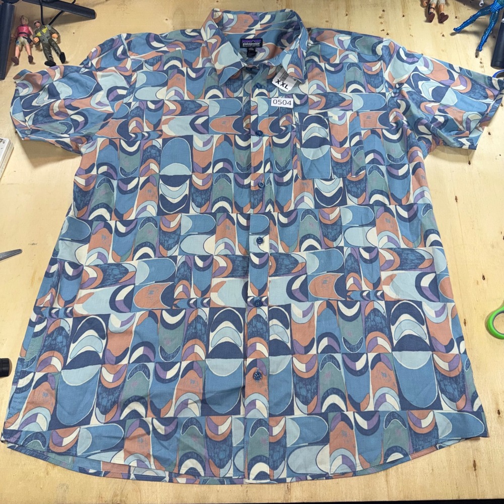 Patagonia Mens XXL Organic Cotton Short Sleeve Abstract Geometric Print Shirt